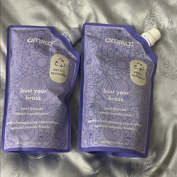 Amika Bust Your Brass Cool Blonde Conditioner in Purple - Picture 1 of 4